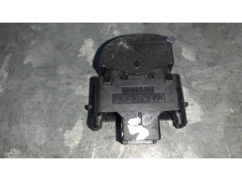 Recambio de mando elevalunas trasero izquierdo para ford focus lim. (cb8) referencia OEM IAM 10106516 10268894 