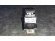 Recambio de mando elevalunas trasero derecho para toyota avensis berlina (t25) referencia OEM IAM 37080A210B05 8481005050  2