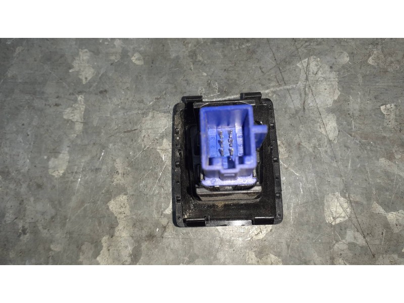 Recambio de warning para audi a4 berlina (8e) referencia OEM IAM   