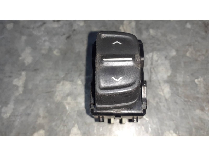 Recambio de mando elevalunas delantero izquierdo para dacia sandero referencia OEM IAM 254214937R 10093716A 