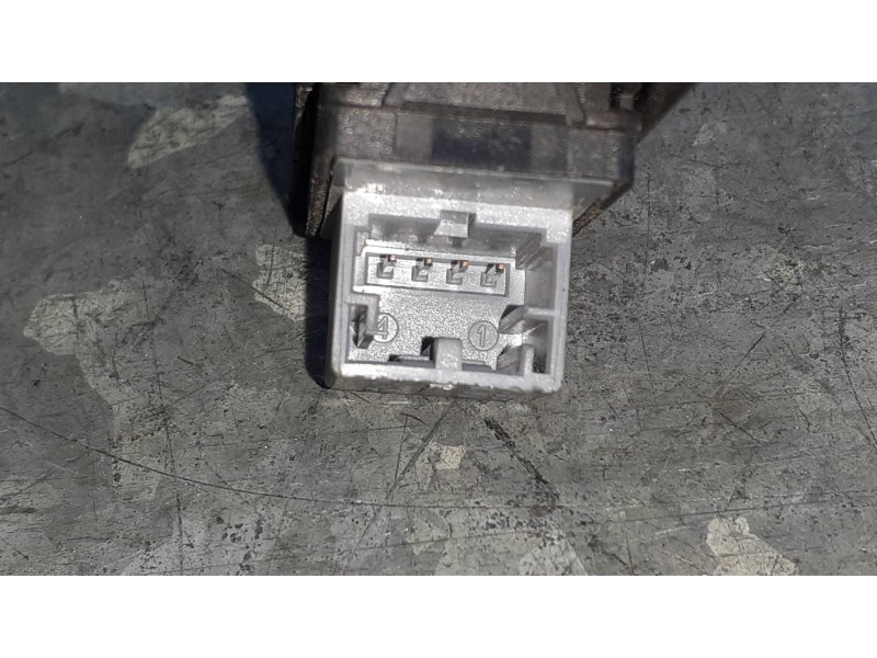 Recambio de mando elevalunas delantero derecho para seat cordoba berlina (6l2) referencia OEM IAM 6L0959856  