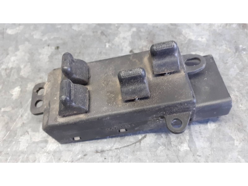 Recambio de mando elevalunas delantero izquierdo para chrysler voyager (rg) referencia OEM IAM 04685732AA  