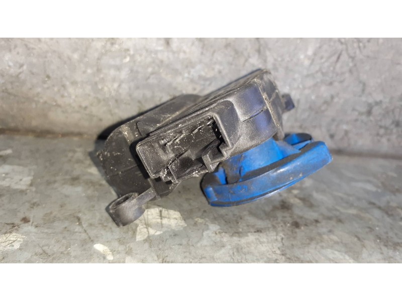 Recambio de motor apertura trampillas climatizador para audi a4 berlina (8e) referencia OEM IAM 0132801322 666210JB 8E1820511F
