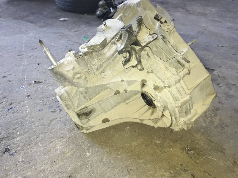 Recambio de caja cambios para dacia duster ambiance 4x2 referencia OEM IAM   