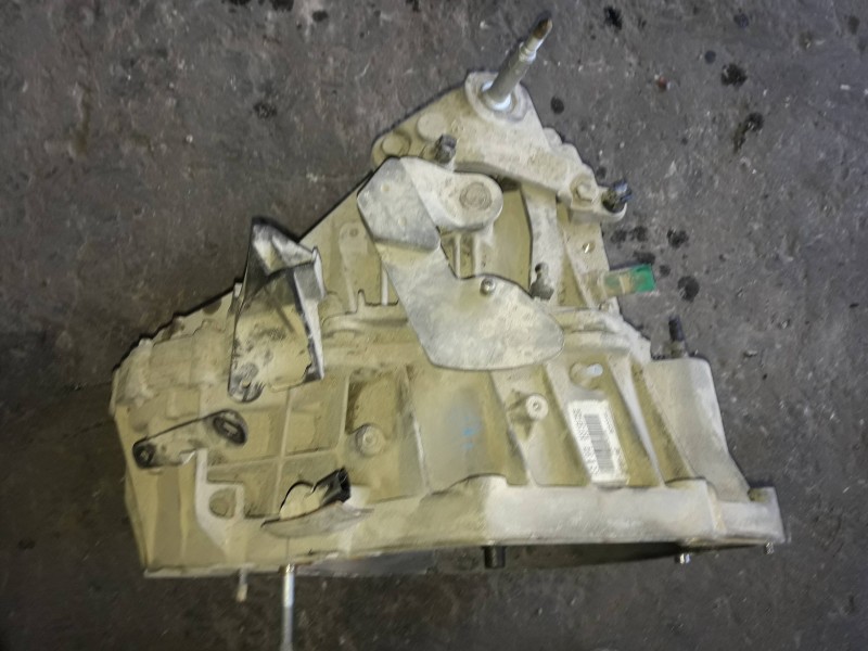 Recambio de caja cambios para dacia duster ambiance 4x2 referencia OEM IAM   