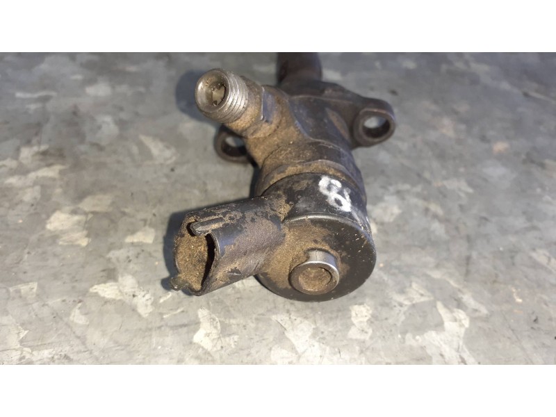 Recambio de inyector para peugeot 207 sport referencia OEM IAM 020061902328480  