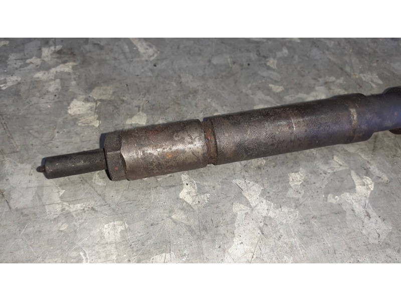 Recambio de inyector para peugeot 207 sport referencia OEM IAM 020061902328480  