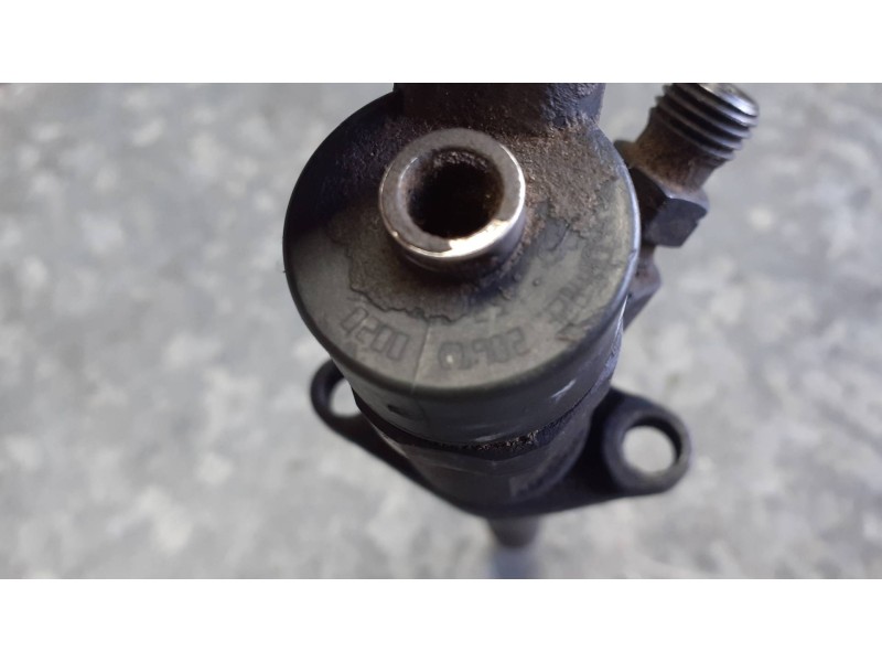 Recambio de inyector para peugeot 207 sport referencia OEM IAM 020061902328480  