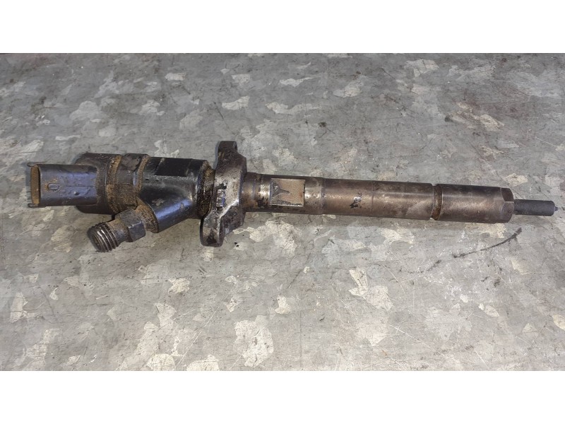 Recambio de inyector para peugeot 207 sport referencia OEM IAM E9EFBC3023284  