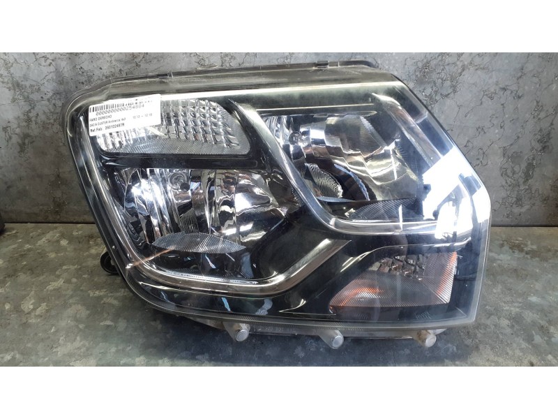 Recambio de faro derecho para dacia duster ambiance 4x2 referencia OEM IAM 260102487R  