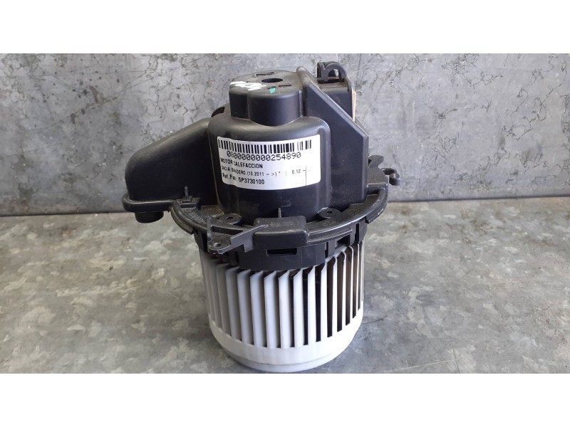 Recambio de motor calefaccion para dacia sandero referencia OEM IAM 5P3730100  
