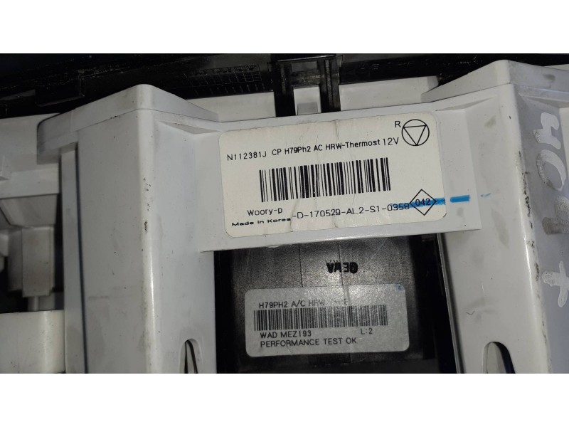 Recambio de mando calefaccion / aire acondicionado para dacia duster ambiance 4x2 referencia OEM IAM D170529AL2S10358  