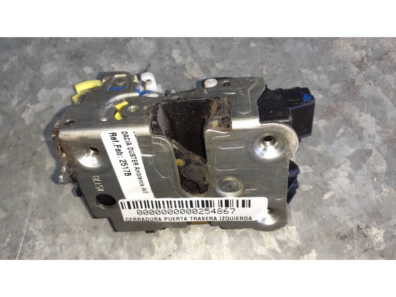 Recambio de cerradura puerta trasera izquierda para dacia duster ambiance 4x2 referencia OEM IAM 2517B  