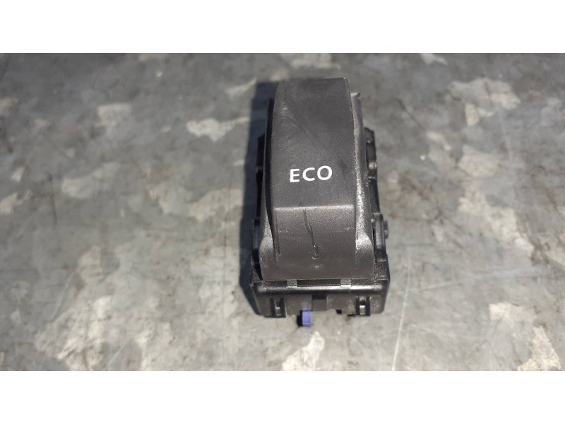 Recambio de interruptor para dacia duster ambiance 4x2 referencia OEM IAM 251B43430R 10102491 