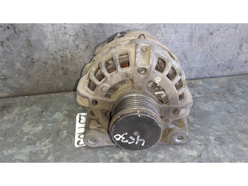 Recambio de alternador para dacia sandero referencia OEM IAM 231005933R 65-125A BOSCH