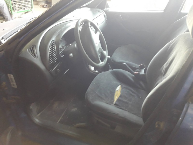 citroen xsara berlina del año 2000