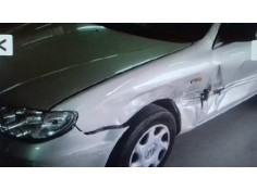 mazda 323 berl. f/s (bj) del año 2001 2