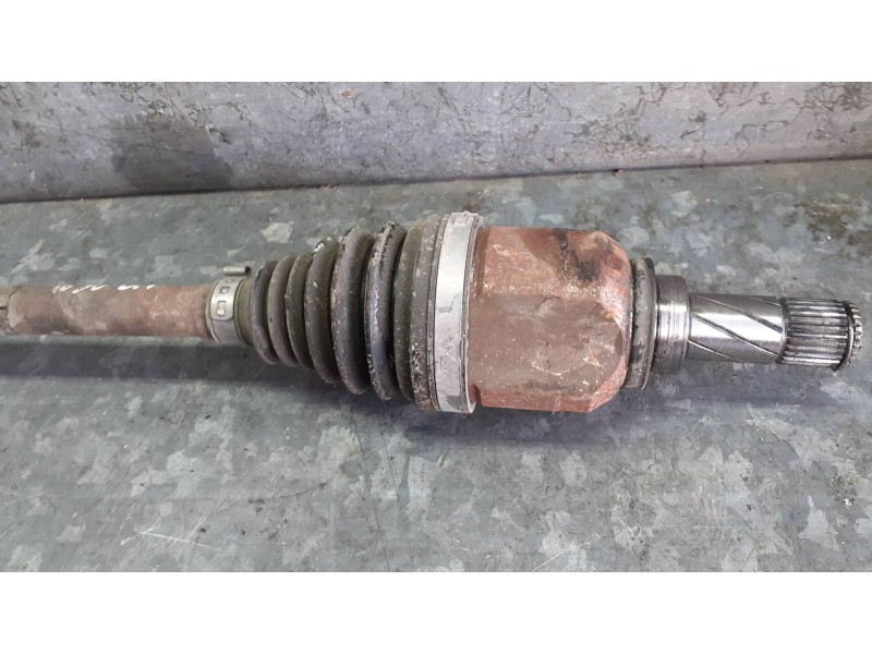 Recambio de transmision delantera izquierda para dacia sandero referencia OEM IAM 4946R 391014946R 