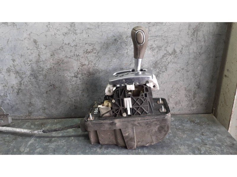 Recambio de palanca cambio para audi a4 berlina (8e) referencia OEM IAM 42046022750413 8E1131113Q7 