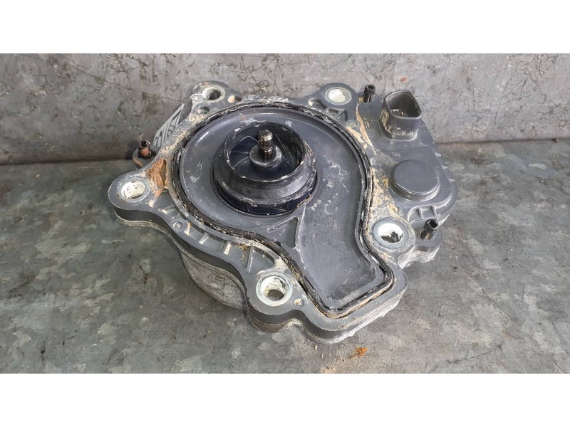Recambio de bomba agua para toyota prius+ referencia OEM IAM 1032E177015  