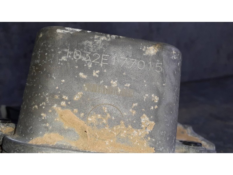 Recambio de bomba agua para toyota prius+ referencia OEM IAM 1032E177015  