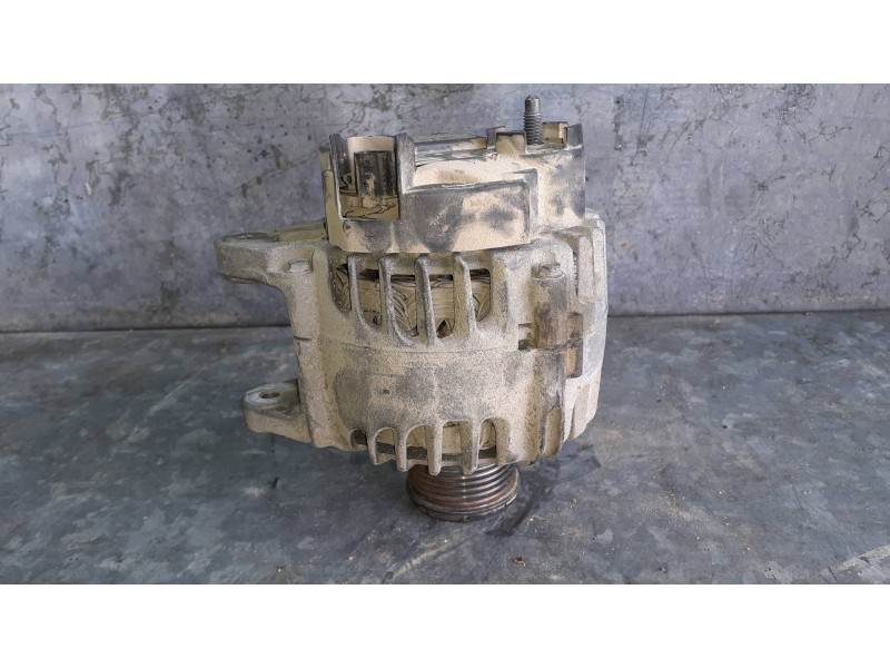 Recambio de alternador para dacia duster ambiance 4x2 referencia OEM IAM 2612717A 19117 2117063095
