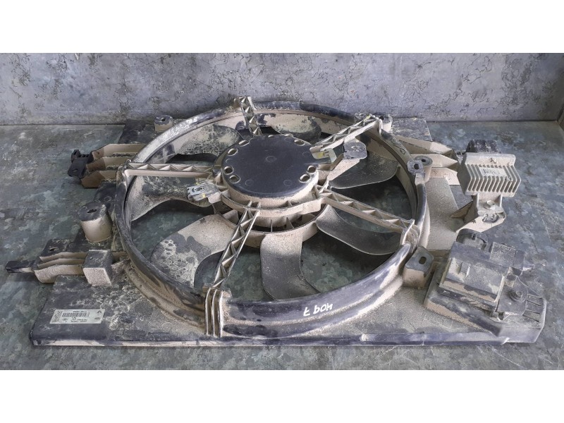 Recambio de electroventilador para dacia duster ambiance 4x2 referencia OEM IAM 214811626R  