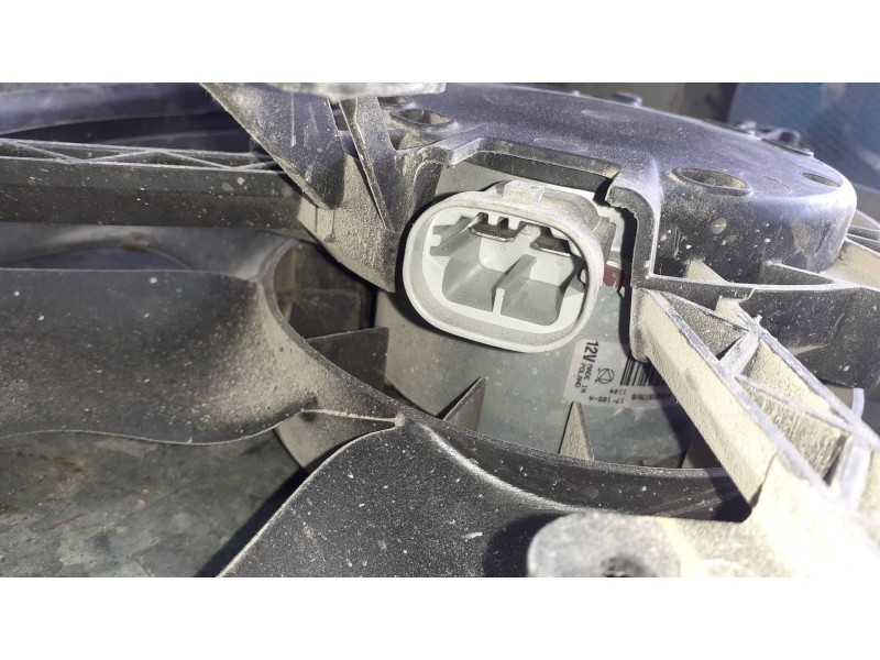 Recambio de electroventilador para dacia duster ambiance 4x2 referencia OEM IAM 214811626R  