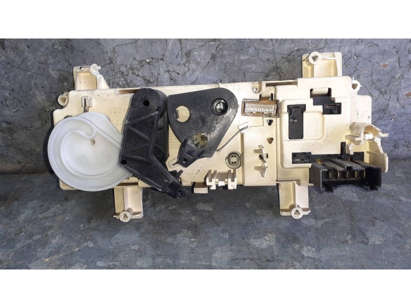 Recambio de mando calefaccion / aire acondicionado para citroen xsara berlina referencia OEM IAM 810621263F  