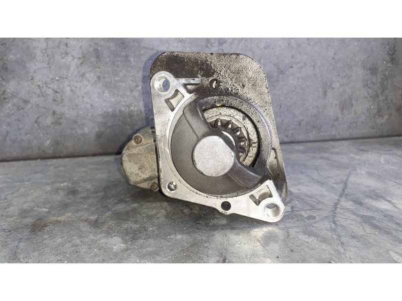 Recambio de motor arranque para dacia duster ambiance 4x2 referencia OEM IAM 233006508R 11G7JH4373B 