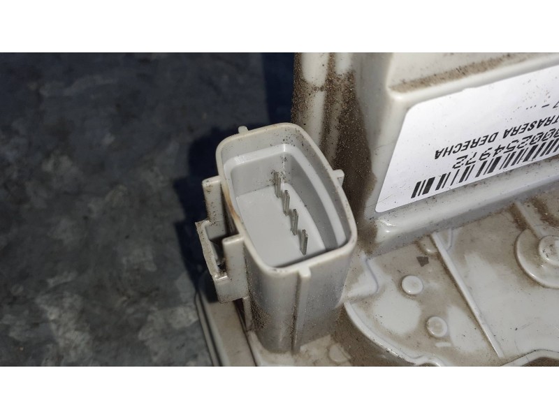 Recambio de cerradura puerta trasera derecha para fiat bravo (198) referencia OEM IAM 51827959  