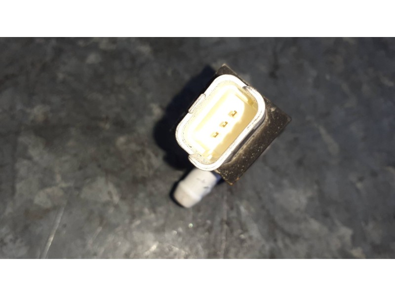 Recambio de sensor para dacia duster ambiance 4x2 referencia OEM IAM 227701177R 61213167 