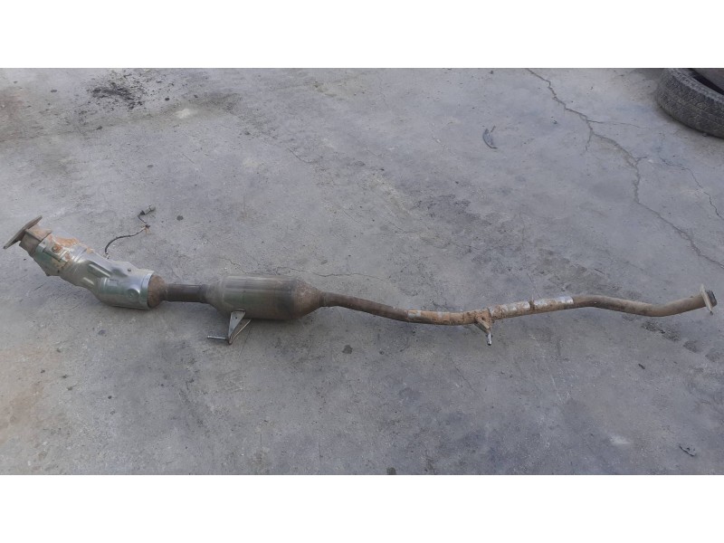 Recambio de catalizador para toyota prius+ referencia OEM IAM 33720  