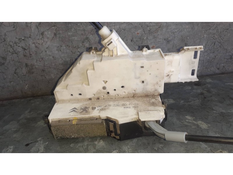 Recambio de cerradura puerta delantera derecha para citroen c4 berlina referencia OEM IAM 9647172680F03 40627120 