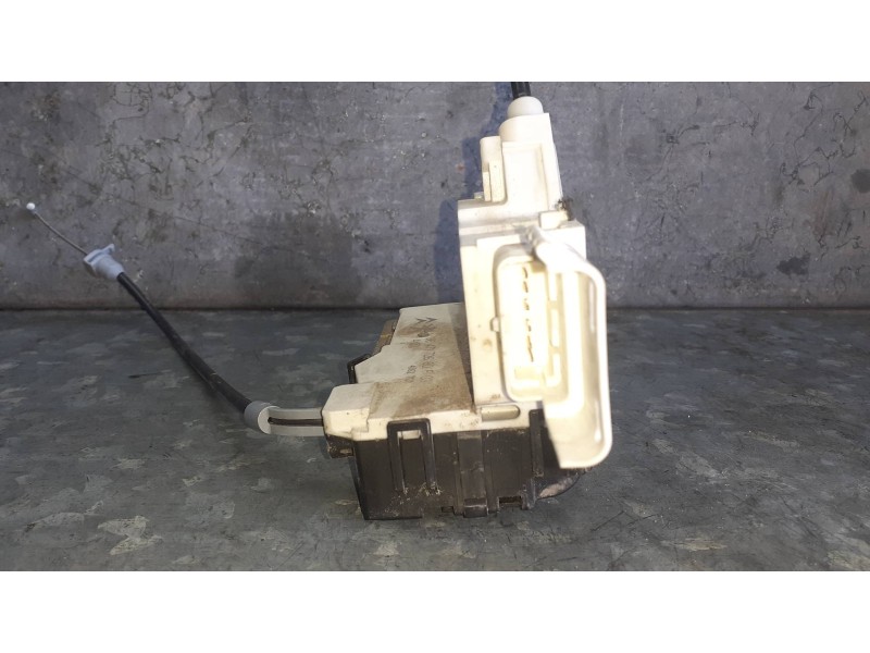Recambio de cerradura puerta delantera derecha para citroen c4 berlina referencia OEM IAM 9647172680F03 40627120 