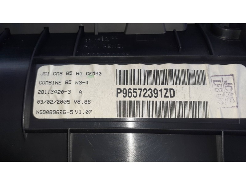 Recambio de cuadro instrumentos para citroen c4 berlina referencia OEM IAM P96572391ZD W002096695 281123579