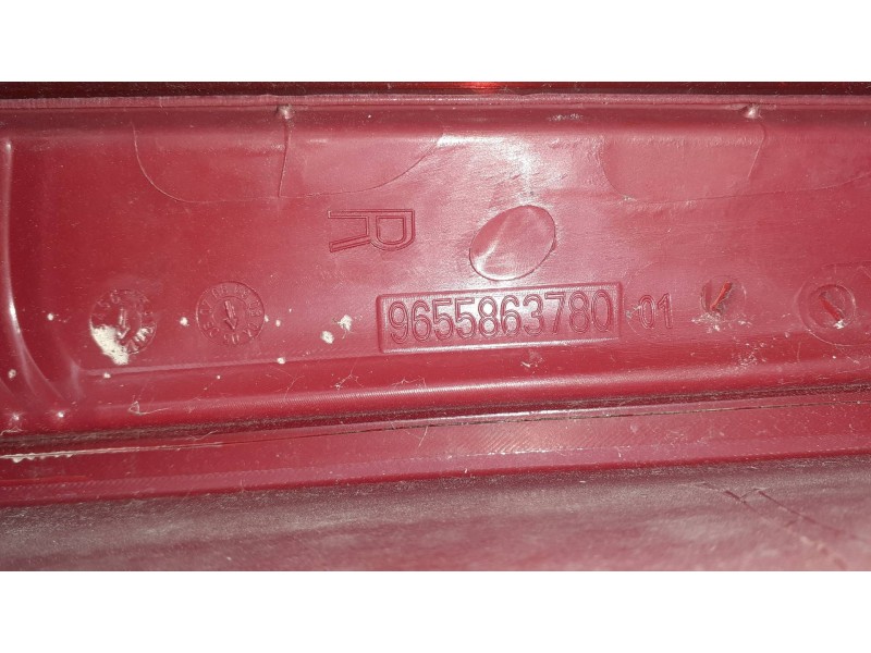 Recambio de piloto trasero derecho para citroen c4 berlina referencia OEM IAM 9655863780 79998D 4CZX13404D