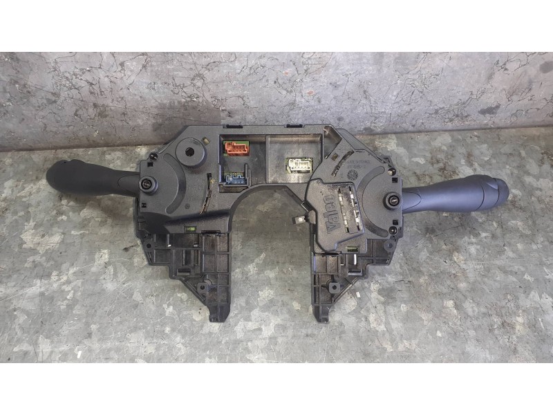 Recambio de mando multifuncion para citroen c4 berlina referencia OEM IAM 345657356 6242Z3 345657356