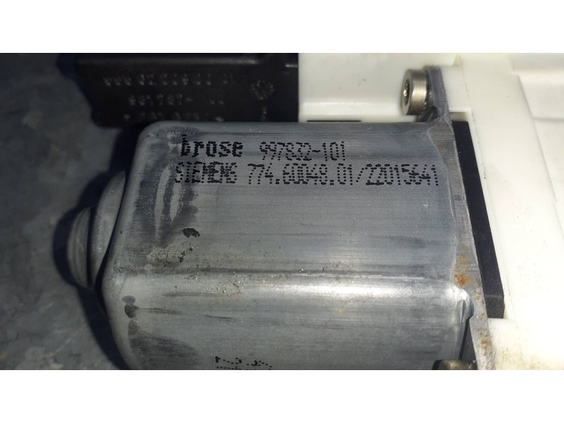 Recambio de motor elevalunas delantero izquierdo para citroen c4 berlina referencia OEM IAM 996385101 0536010902 503620100204