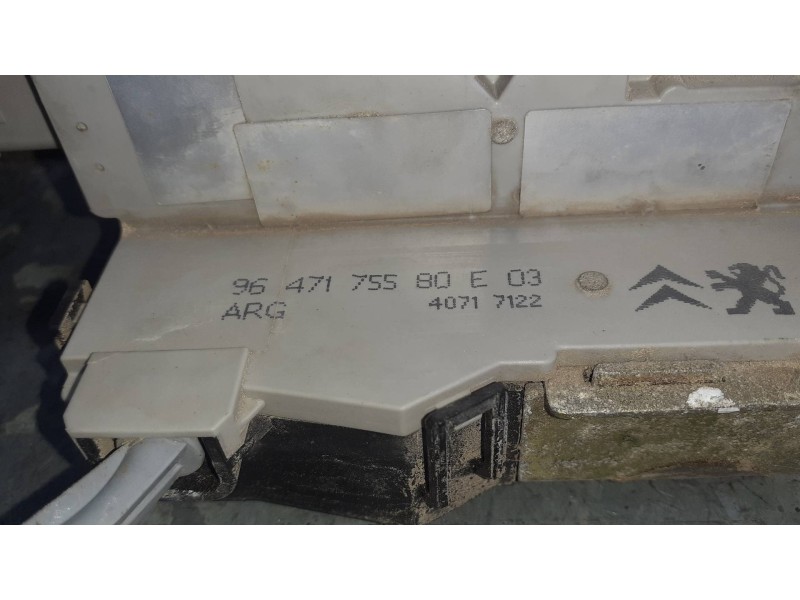 Recambio de cerradura puerta trasera izquierda para citroen c4 berlina referencia OEM IAM 9647175580E03 40717122 