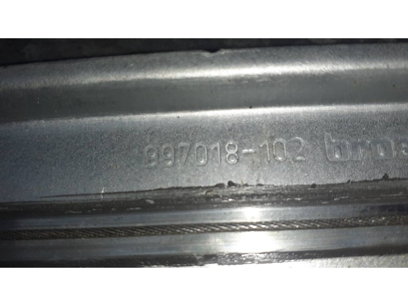 Recambio de elevalunas delantero izquierdo para citroen c4 berlina referencia OEM IAM 997018102 ELECTRICO SIN MOTOR