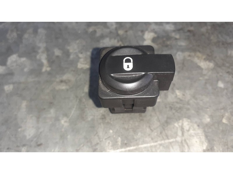 Recambio de mando bloqueo puertas para citroen c4 berlina referencia OEM IAM 96476626XT  