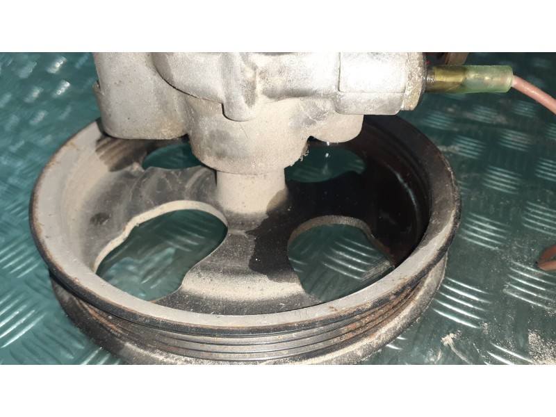 Recambio de bomba direccion para mitsubishi montero pinin (h60/h70) 1800 gdi (3-ptas.) referencia OEM IAM 2FAJ  ES7008
