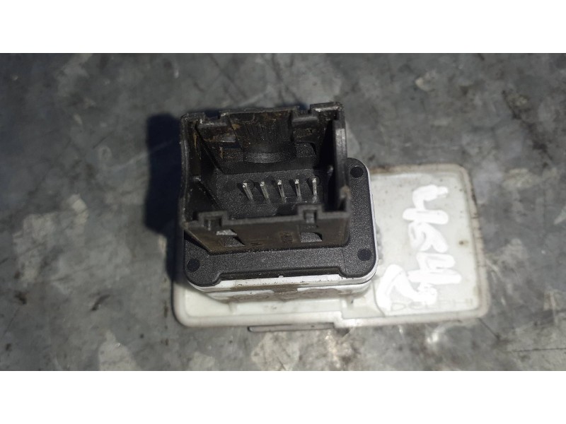 Recambio de cargador movil para fiat bravo (198) referencia OEM IAM 735493636A653  