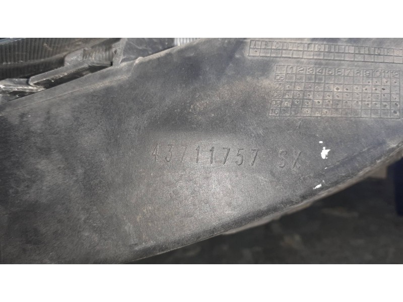 Recambio de faro izquierdo para fiat bravo (198) referencia OEM IAM 43711757SX 43710748 51877884