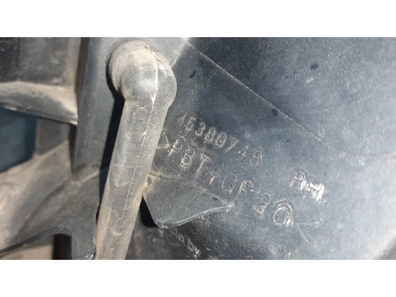 Recambio de faro antiniebla derecho para fiat bravo (198) referencia OEM IAM 45380748 00051775551 04538099900010