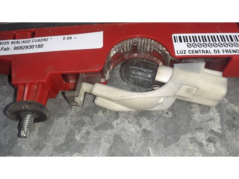 Recambio de luz central de freno para citroen berlingo cuadro referencia OEM IAM 9682830180 9688528980 89071289
