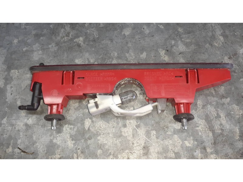 Recambio de luz central de freno para citroen berlingo cuadro referencia OEM IAM 9682830180 9688528980 89071289