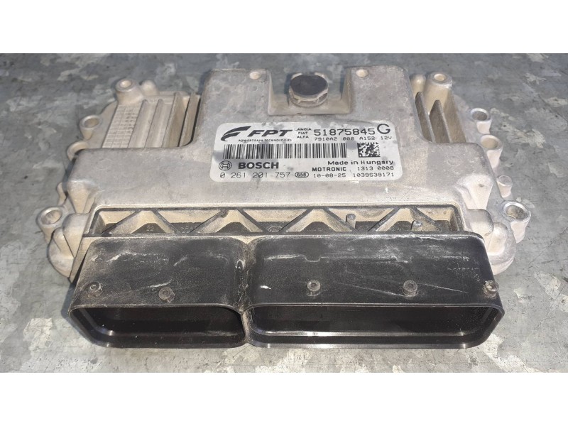 Recambio de centralita motor uce para fiat bravo (198) referencia OEM IAM 51875845G 0261201757 BOSCH