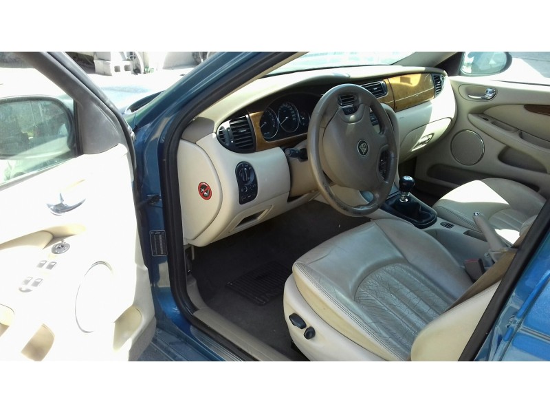 jaguar x-type del año 2001